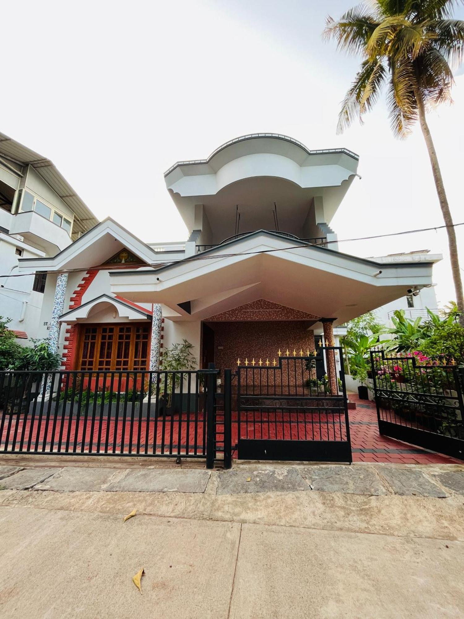 Spacious 3-Bedroom Private Villa In Mangalore - Ideal Getaway For Family And Friends Buitenkant foto