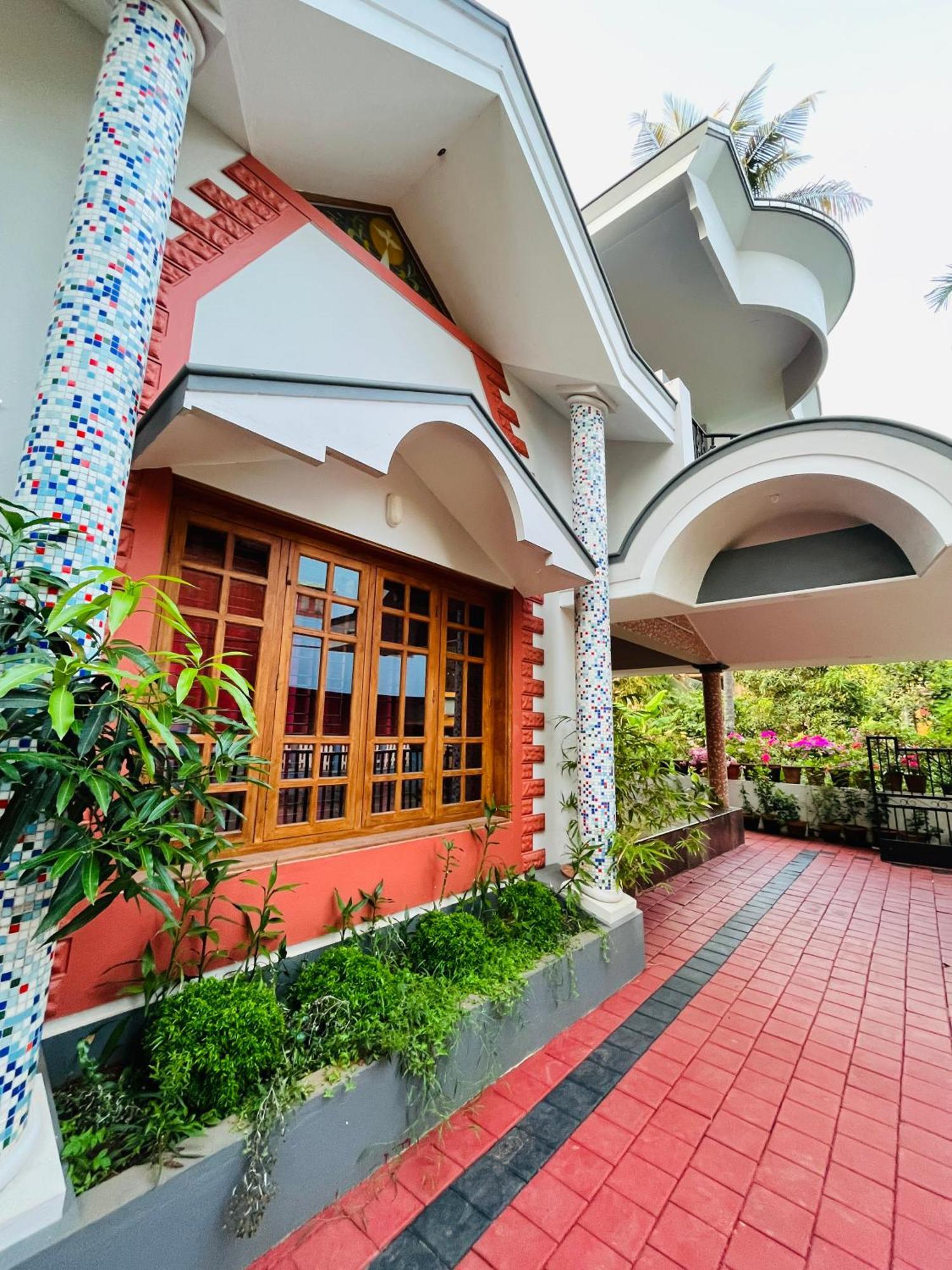 Spacious 3-Bedroom Private Villa In Mangalore - Ideal Getaway For Family And Friends Buitenkant foto
